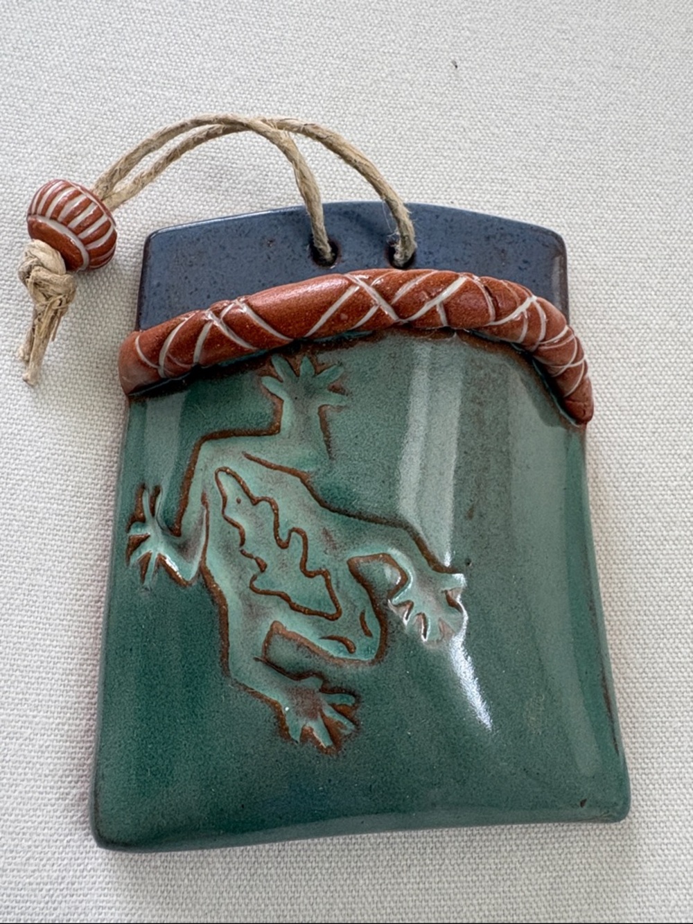 Green Ceramic Hanging Wall Pocket with Frog Relief